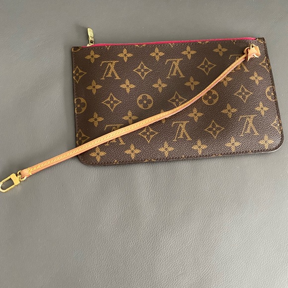 Louis Vuitton Handbags - ❌SOLD❌LOUIS VUITTON POCHETTE MM